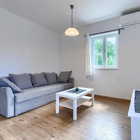 Klementini By Interhome