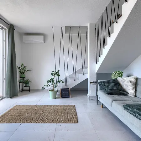 Klementini By Interhome * Cerovlje