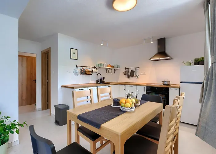 Klementini By Interhome Cerovlje